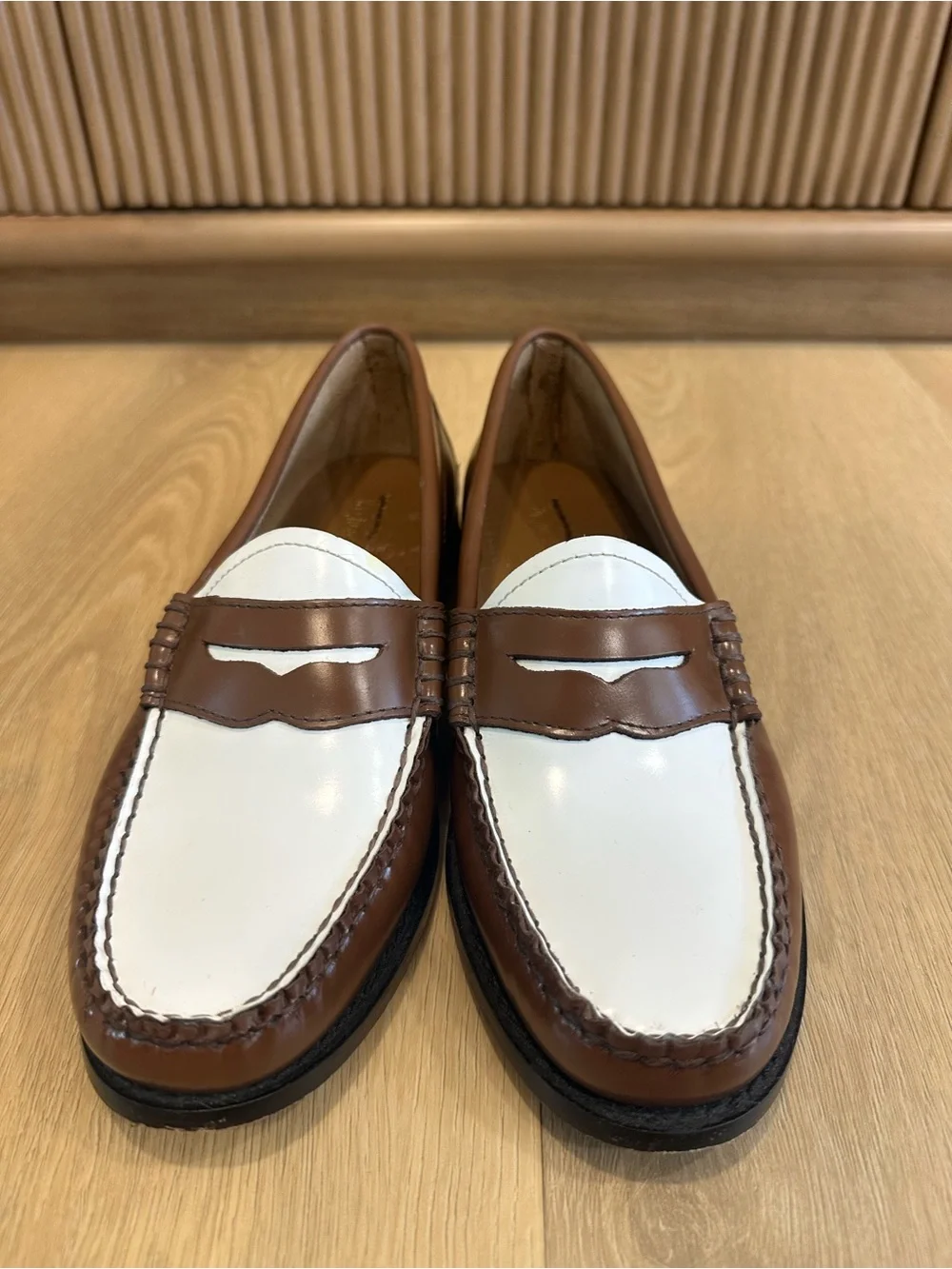 G.H.Bass Weejuns Whitney Brown/ White Penny Loafers size 8